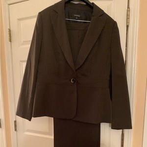 Jones wear 2 pc classic womens brown pin strip e pantsuit